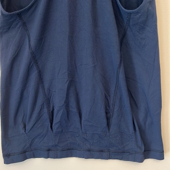 Lululemon Practice Freely Tank Size 4 in Inkwell - Picture 7 of 14